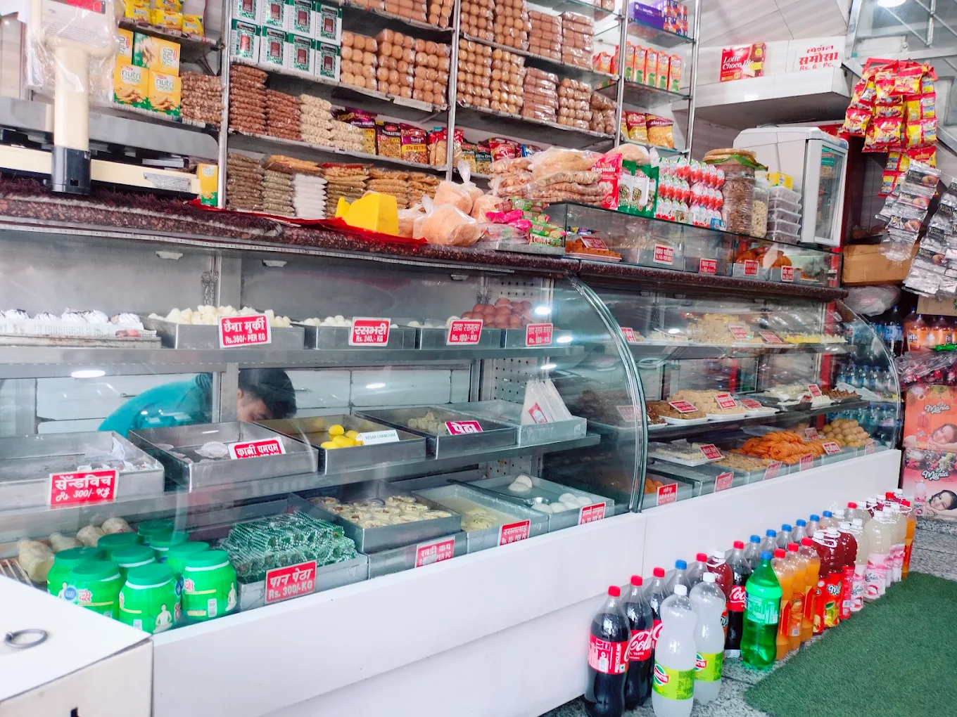 Abhishek Bikaner Sweets — photo 2