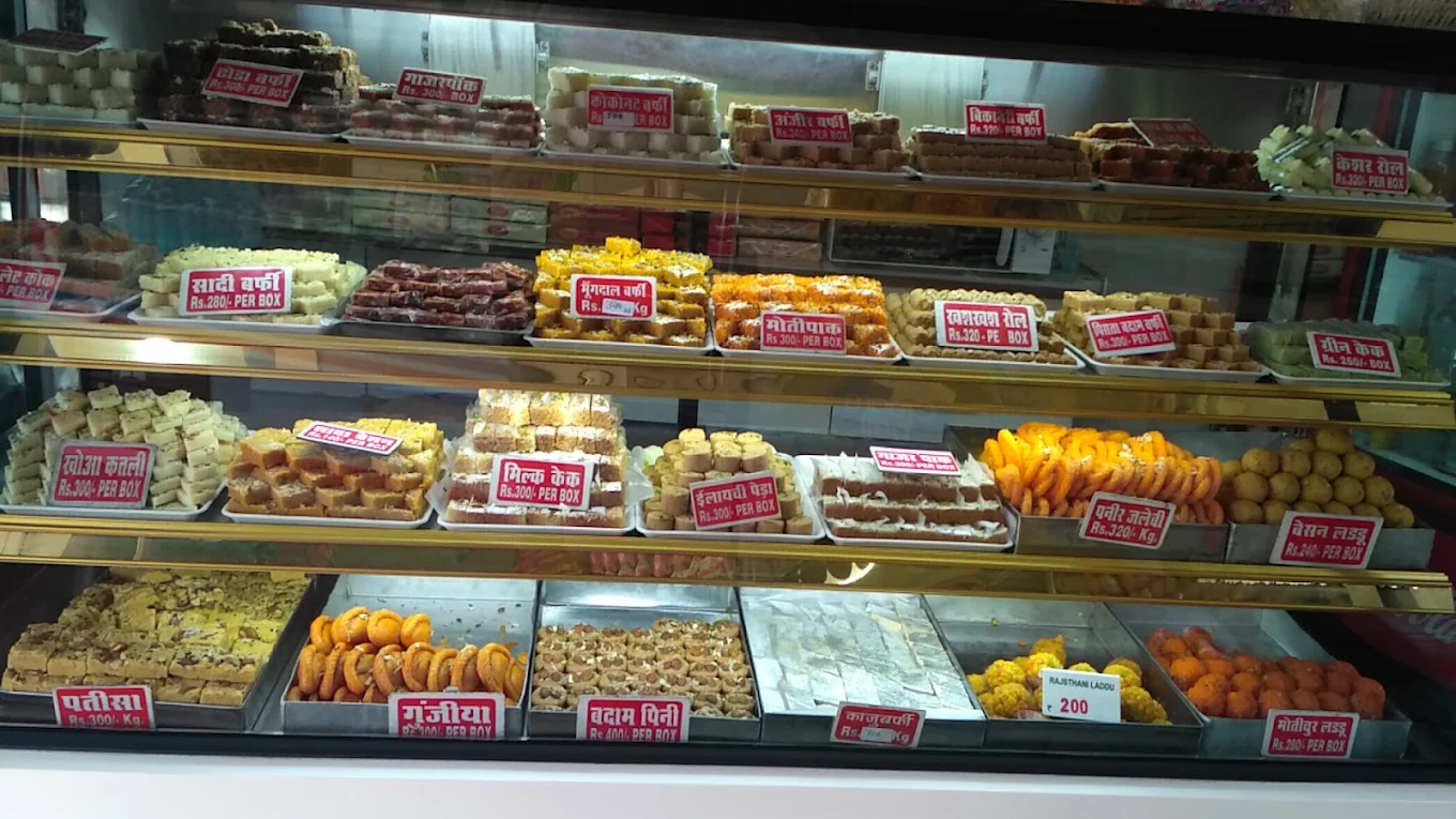 Abhishek Bikaner Sweets — photo 3