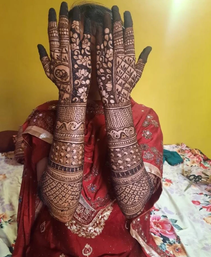 Kulsum Mehendi Artist