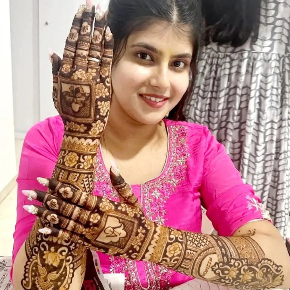 Davangere mehandi artist