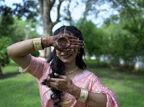 Gitika's mehendi art