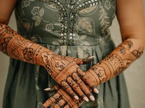 Janvi Mehndi And Nails — photo 4