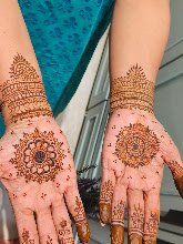 Meera mehndi n nails