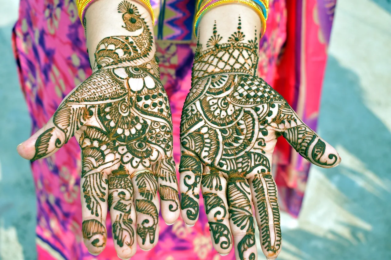 Rajasthani mehndi parlour