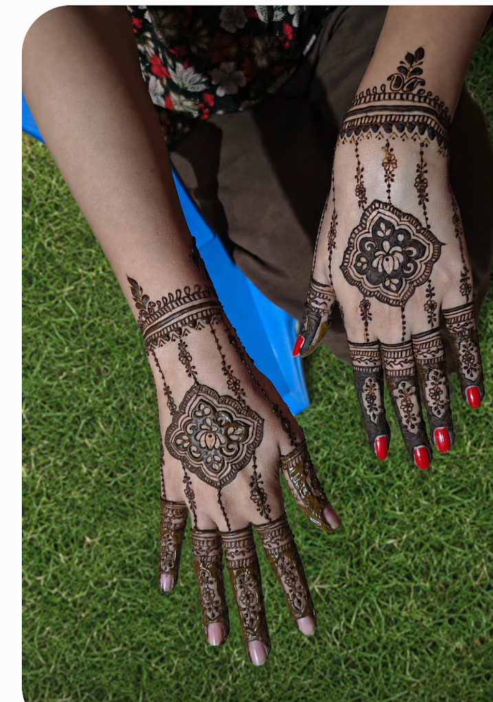 SN mehandi art Bidar — photo 2
