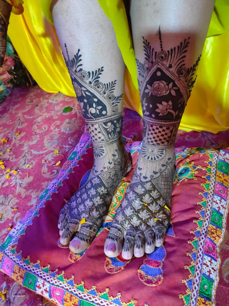 Raj Nayak Mehandi Art